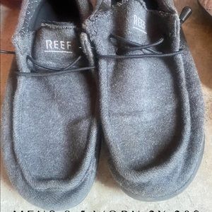 Reef Men’s Slip on shoes. Size 8.5 men’s